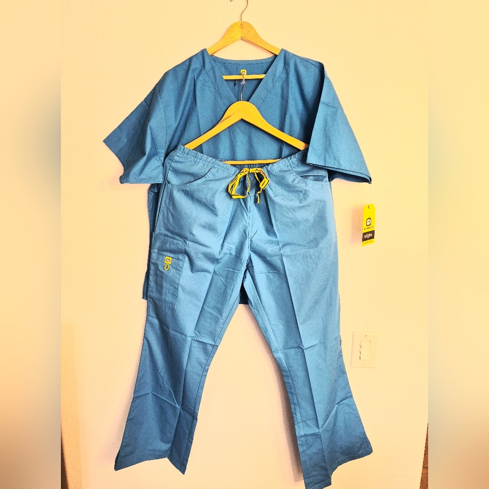 WonderWink Blue Scrub Set with Yellow Drawstring